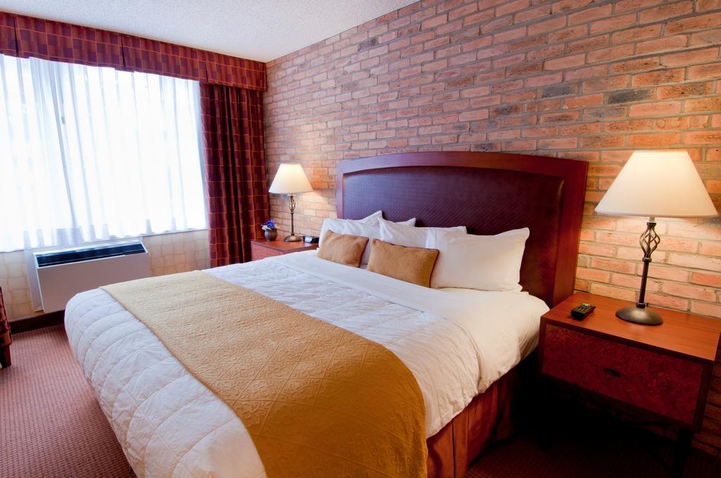 Quality Hotel Downtown-Inn At False Creek Ванкувер Номер фото