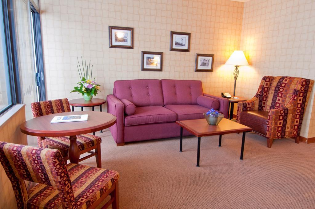 Quality Hotel Downtown-Inn At False Creek Ванкувер Номер фото